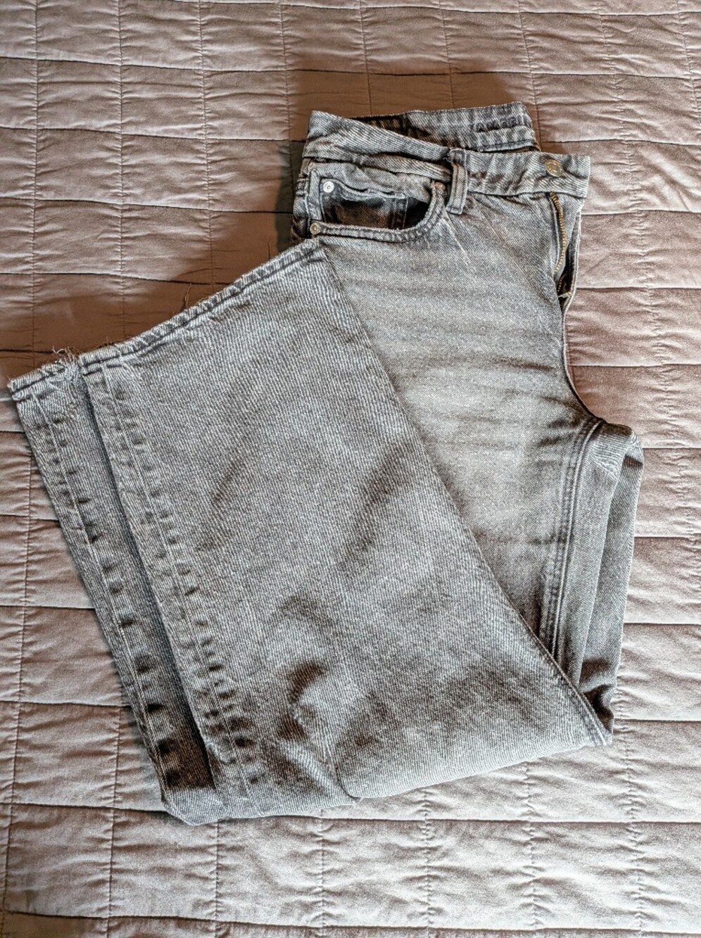 American Eagle Outfitters Straight Leg Jeans in Light Gray